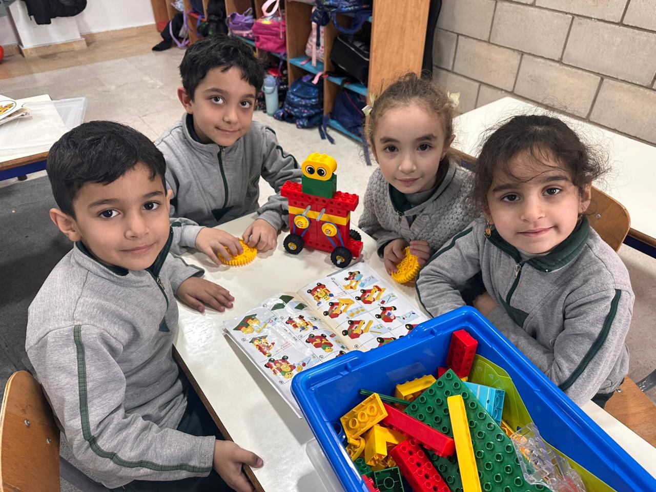 تعليم STEAM في لبنان: لماذا أصبح إدخال التكنولوجيا ضرورة لا خيارًا؟